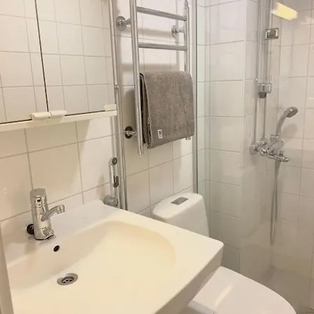 Lovely In The Famous Design District Area. Apartment
