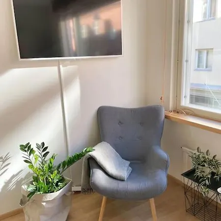 Lovely In The Famous Design District Area. * Helsinki